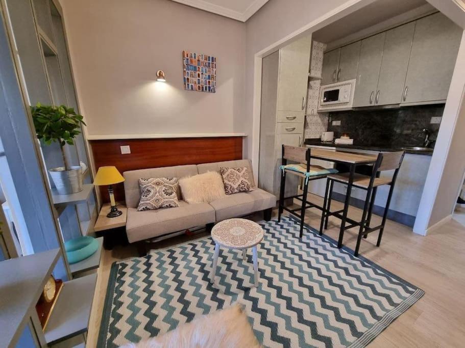 603A Coqueto Estudio En El Centro Oviedo Zewnętrze zdjęcie